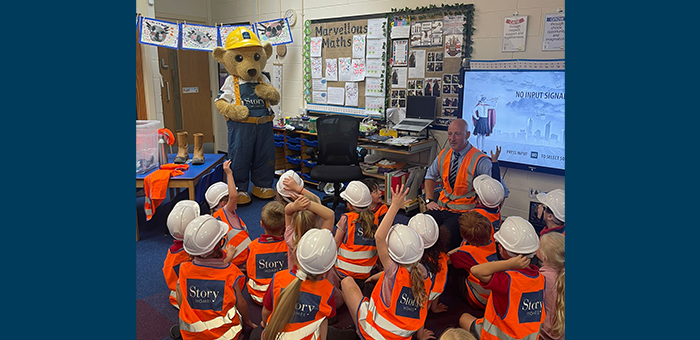 Story Homes delivers lessons in site safety for Longton Primary School students