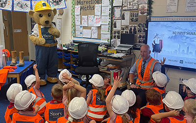 Story Homes delivers lessons in site safety for Longton Primary School students